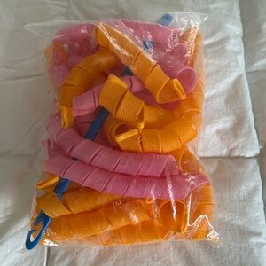 Heatless spiral hair curlers for long hair